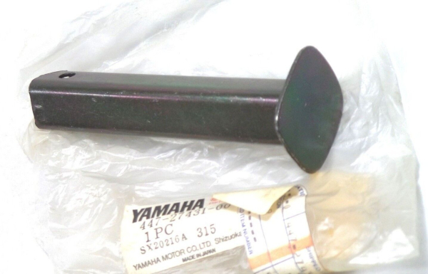 Yamaha Fussraste Fußraste hinten links SR500 XS250 XS400 XS500 XS650 XS750 XS850 XS1100 XJ650 NOS 447-27431-00 447-27431-00 O